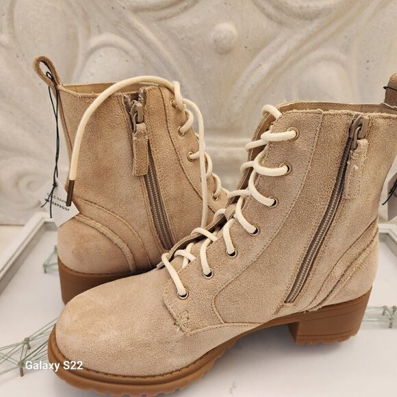 Cole Haan Camea Combat Boots. NWT. Size 6.5 - Picture 3 of 11